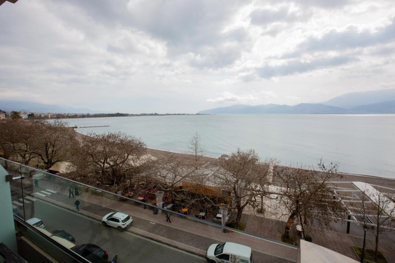 Goldenbeach 나프팍토스 외부 사진